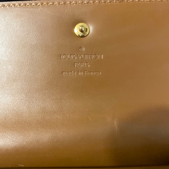 Louis Vuitton Brown Vernis Snap Wallet - Picture 6 of 10